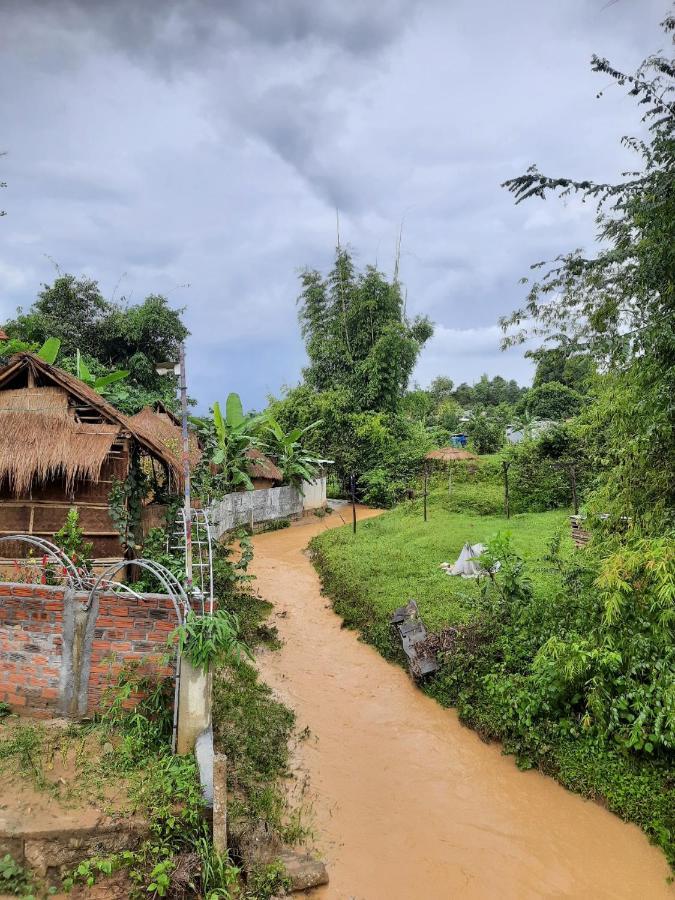 Homestay Nang Nghieng Tỉnh Kontum Екстериор снимка